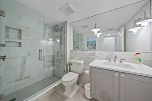 100 Sands Point Rd, Longboat Key, FL 34228 - Photo 10