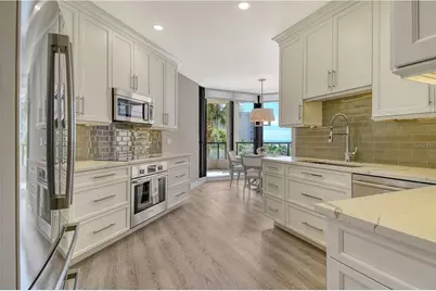 1211 Gulf Of Mexico Drive #108, Longboat Key, FL 34228 - Photo 12