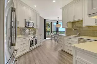 1211 Gulf of Mexico Dr, Longboat Key, FL 34228 - Photo 12