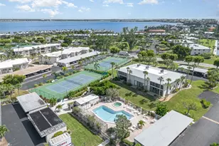 6200 Flotilla Dr, Holmes Beach, FL 34217 - Photo 32