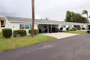 5981 Hibiscus Dr, Bradenton, FL 34207 - Photo 2