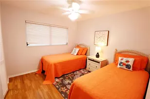 5981 Hibiscus Dr, Bradenton, FL 34207 - Photo 10