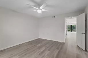 1523 Clower Creek Dr, Sarasota, FL 34231 - Photo 10