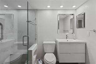 1523 Clower Creek Dr, Sarasota, FL 34231 - Photo 12