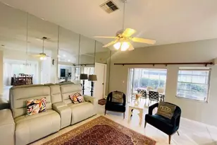 2200 E Village Ct, Venice, FL 34293 - Photo 4