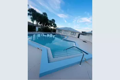 2200 E Village Court, Venice, FL 34293 - Photo 32