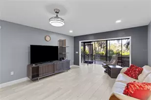 1627 Boathouse Cir, Sarasota, FL 34231 - Photo 12