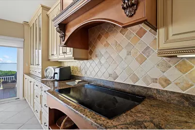 2254 Harbour Court Drive, Longboat Key, FL 34228 - Photo 38