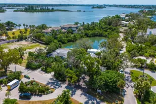 3721 Flamingo Ave, Sarasota, FL 34242 - Photo 1