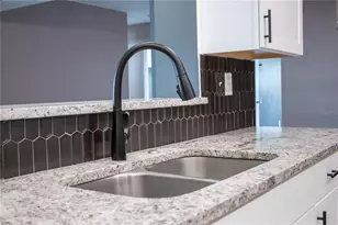 2320 N Euclid Ave, Sarasota, FL 34234 - Photo 12