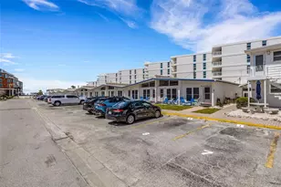 1129 Seaside Dr, Sarasota, FL 34242 - Photo 40