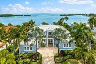 757 Hideaway Bay Dr, Longboat Key, FL 34228 - Photo 1