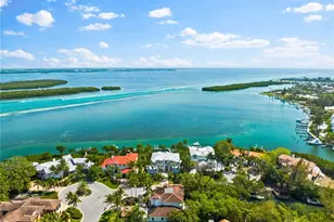 757 Hideaway Bay Dr, Longboat Key, FL 34228 - Photo 4