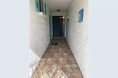 7302 9th Avenue W, Bradenton, FL 34209 - Photo 2