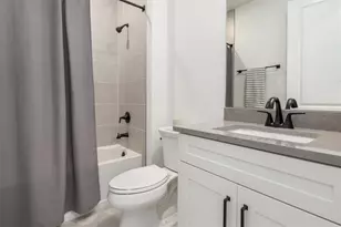 18881 Daybreak Dr, Venice, FL 34293 - Photo 24