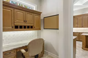 19428 Ganton Ave, Lakewood Ranch, FL 34202 - Photo 32