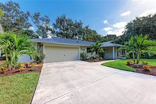 6910 Arbor Oaks Ct, Bradenton, FL 34209 - Photo 1