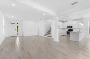 9048 Tequila Sunrise Dr, Sarasota, FL 34241 - Photo 4
