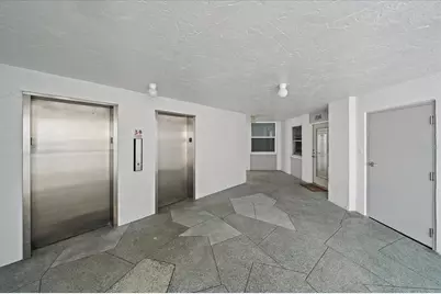 1770 Benjamin Franklin Dr #704, Sarasota, FL 34236 - Photo 2