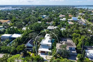 1642 Bahia Vista St, Sarasota, FL 34239 - Photo 2