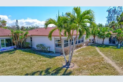 185 Vista Hermosa Circle, Sarasota, FL 34242 - Photo 2