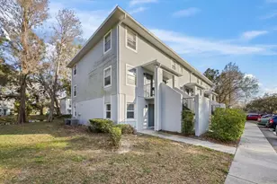 7169 E Bank Dr, Tampa, FL 33617 - Photo 2
