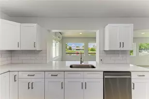 4412 Dolphin Ln, Palmetto, FL 34221 - Photo 14