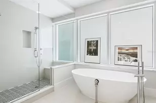 540 N Tamiami Trl, Sarasota, FL 34236 - Photo 20