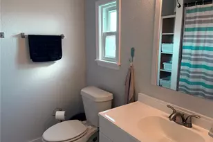 5707 45th St E, Bradenton, FL 34203 - Photo 8