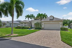 2106 SW 52nd St, Cape Coral, FL 33914 - Photo 4
