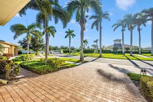 13612 Abercrombie Dr, Englewood, FL 34223 - Photo 2
