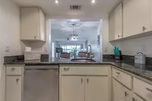 5204 Wedgewood Ln, Sarasota, FL 34235 - Photo 20