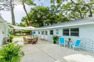 1317 Cocoanut St, Sarasota, FL 34236 - Photo 1