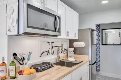 1317 Cocoanut Street #B, Sarasota, FL 34236 - Photo 6