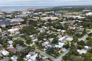 1685 6th St, Sarasota, FL 34236 - Photo 44