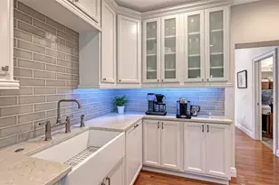 1685 6th St, Sarasota, FL 34236 - Photo 10