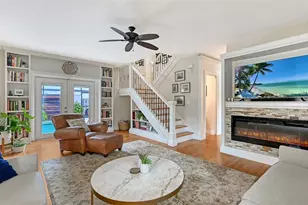 1685 6th St, Sarasota, FL 34236 - Photo 6