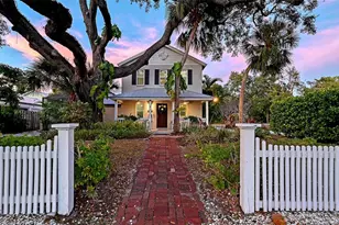 1685 6th St, Sarasota, FL 34236 - Photo 4