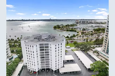 435 S Gulfstream Avenue #403, Sarasota, FL 34236 - Photo 2