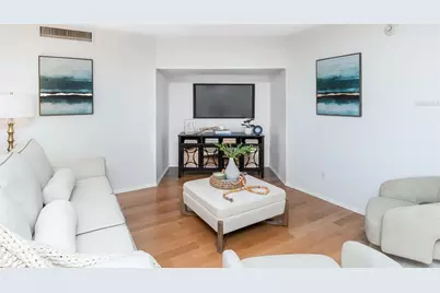 435 S Gulfstream Avenue #403, Sarasota, FL 34236 - Photo 8