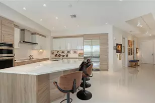 111 S Pineapple Ave, Sarasota, FL 34236 - Photo 14