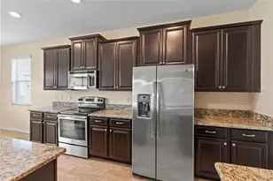 16614 Myrtle Sand Dr, Wimauma, FL 33598 - Photo 6