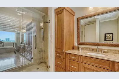 464 Golden Gate Point #702, Sarasota, FL 34236 - Photo 24