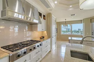 464 Golden Gate Point, Sarasota, FL 34236 - Photo 12