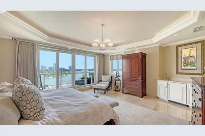 464 Golden Gate Point #702, Sarasota, FL 34236 - Photo 18