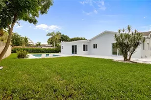 20847 Sugarloaf Ln, Boca Raton, FL 33428 - Photo 4