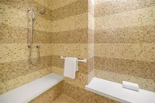 915 Seaside Dr, Sarasota, FL 34242 - Photo 48