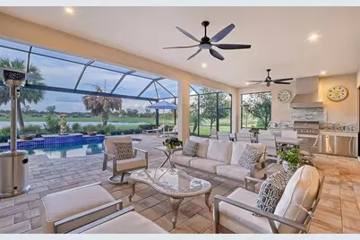 15115 Montello Way, Lakewood Ranch, FL 34211 - Photo 12