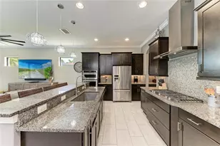 10215 Marbella Dr, Bradenton, FL 34211 - Photo 12