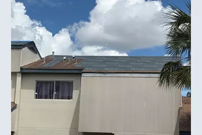 927 Byron Lane #13-B, Sarasota, FL 34243 - Photo 2